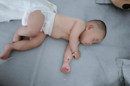 宜春孕妇肚脐周围发青